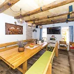 別荘 Awesome In Kaštel Štafilić