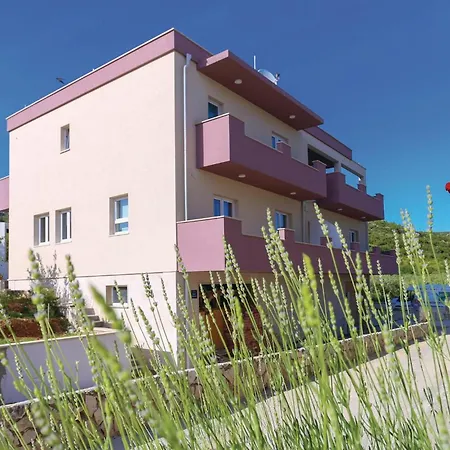 Amazing In Kastel Stafilic